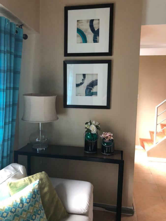 Loft Condo Beside Shangri-La Fort マニラ市 エクステリア 写真